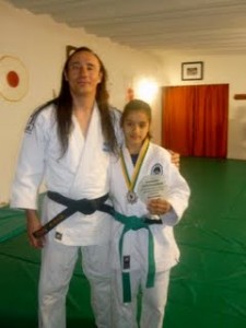 Cinthya Almada con  su entrenador Prof. Ariel Alvarez. 