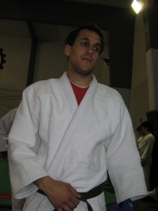 El judoka Facundo Gallo momentos previos para rendir el 1er. Dan.