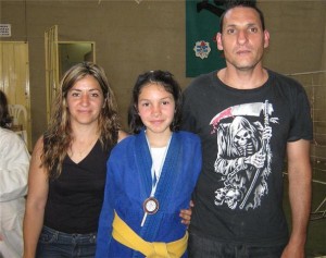 Rosario Torres con sus Padres Diego Torres y María Elena Ferrer.