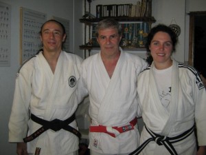 Los Prof.Titulares de Dojo Bushido-Academias Juri ,Ariel "Wizard"Alvarez  y María Lorena Tonello con el Mtro.Antonio Gallina.