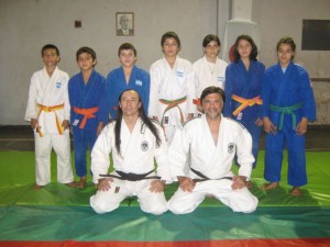 M.Liberatore,P.Chiariello,E.Almada,N.Chiariello,L.Amure,R.Torres y C.Almada con el Entrenador Ariel Alvarez y el Presidente dela ARAJ J.Juri.