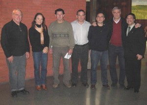 Carlos Vario,Nora Vega,Eduardo Loza,Daniel De la Cueva,Alejandro Yapuncic,Mario Moccia y Jorge Juri.