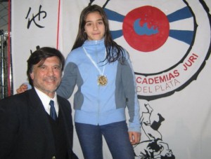 Cinthya Almada 1ª en infantil B Femen.-48 Kg