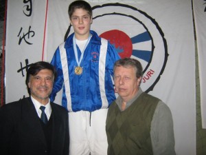 Jorge Juri,Marcelo Torres de Olazábal Campeón en juveniles -60 Kg y Ariel Spada