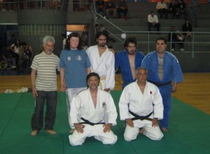 Los Judokas que realizaron la exhibición Morelli,de Salinas ,     ,M.Arrupe y M.Salinas con los Profesores J.Juri y H. García