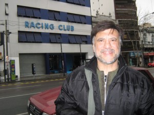 Después de la competencia el Prof. Juri y su pasión ,visitó el Racing Club de Avellaneda .